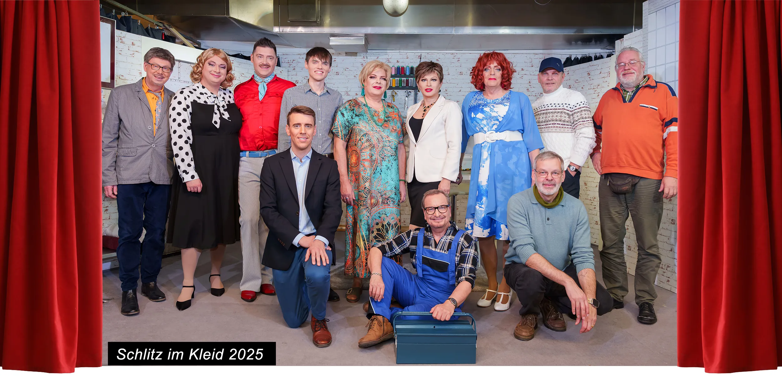 Schlitz-im-Kleid-2025